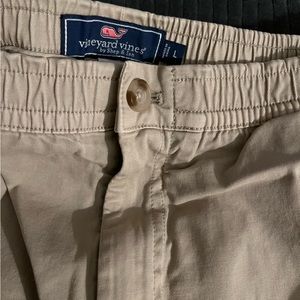 Men’s Vineyard Vine shorts